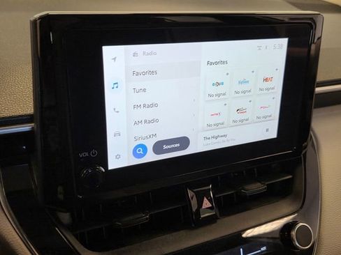 Used 2023 Toyota Corolla Cross L FWD image 20