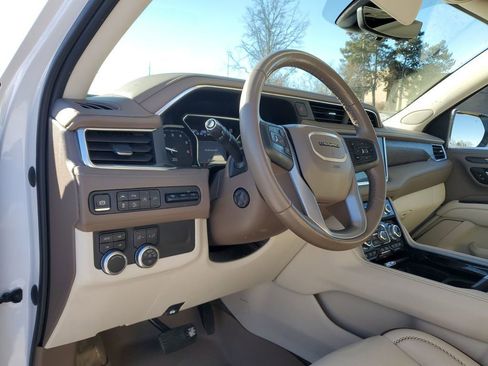 Certified 2021 GMC Yukon Denali w/ Denali Premium Package image 12