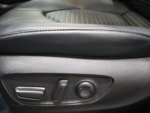 Used 2023 Toyota Highlander XSE image 22