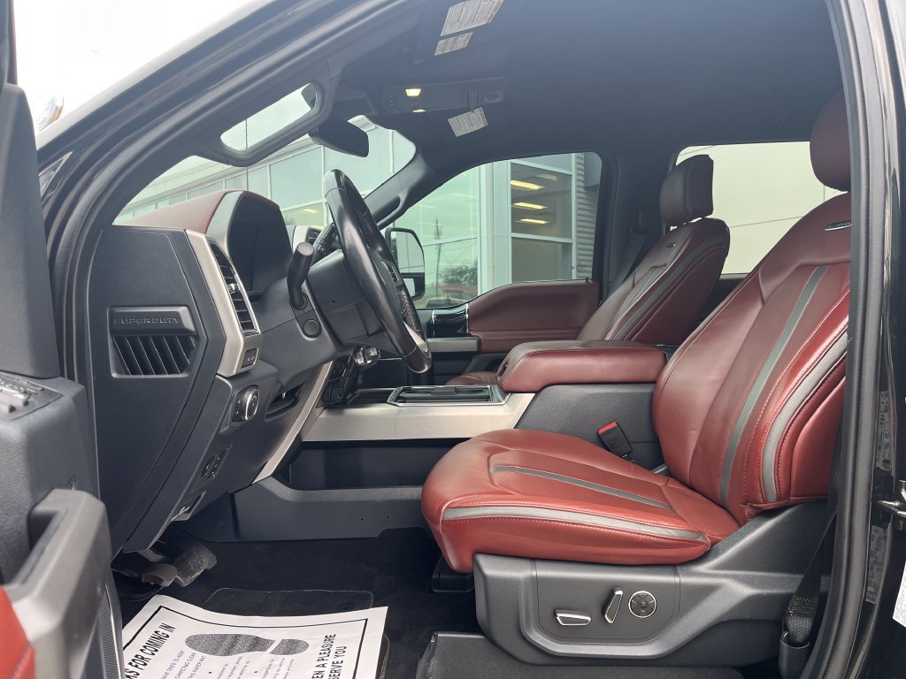 Used 2022 Ford F250 Platinum w/ FX4 Off-Road Package AWD/4WD image 17