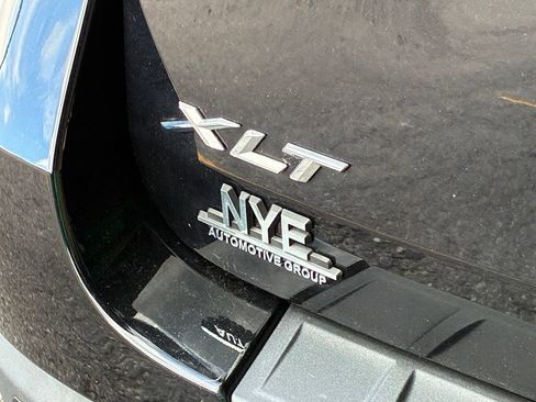Certified 2024 Ford Explorer XLT w/ Class IV Trailer Tow Package AWD/4WD image 48