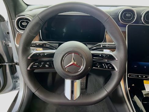 New 2025 Mercedes-Benz GLC 350e 4MATIC image 13