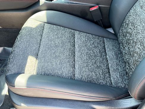 Used 2023 Chevrolet Colorado Z71 w/ Z71 Convenience Package 2 image 18