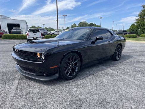 Used 2023 Dodge Challenger GT w/ Plus Package RWD image 9