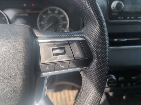 Used 2022 Mitsubishi Outlander ES image 21