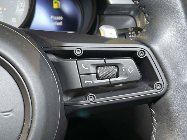 Certified 2023 Porsche Macan S AWD/4WD image 37