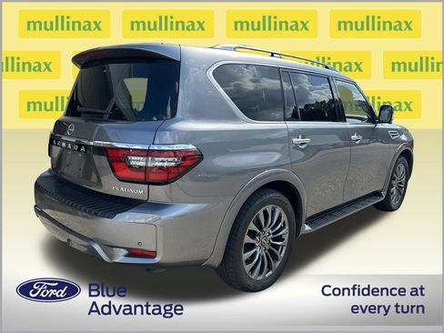 Used 2023 Nissan Armada Platinum w/ Captain's Chairs Package RWD image 2