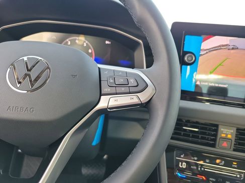 New 2026 Volkswagen Jetta SE FWD image 16