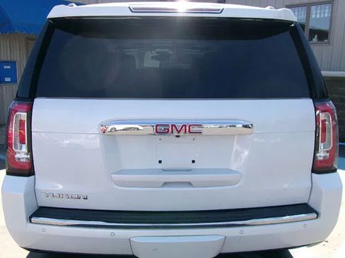 Used 2017 GMC Yukon Denali w/ Open Road Package AWD/4WD image 4