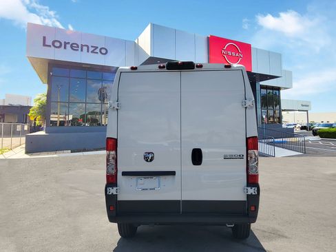 Used 2026 RAM ProMaster 2500 w/ Convenience Group FWD image 6