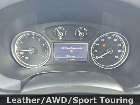 Used 2023 Buick Enclave Essence w/ Sport Touring Edition image 21