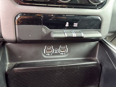Certified 2022 RAM 1500 Big Horn RWD image 26