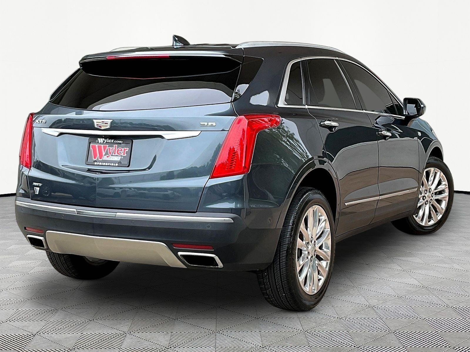Used 2019 Cadillac XT5 Platinum AWD/4WD image 6