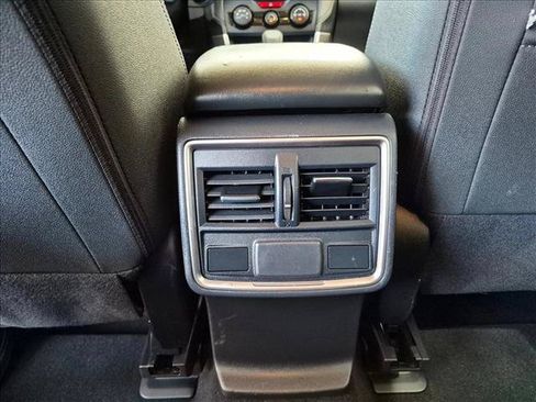 Used 2021 Subaru Forester Premium AWD/4WD image 18