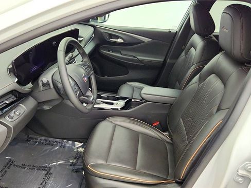 Used 2024 Buick Envista Avenir FWD image 19