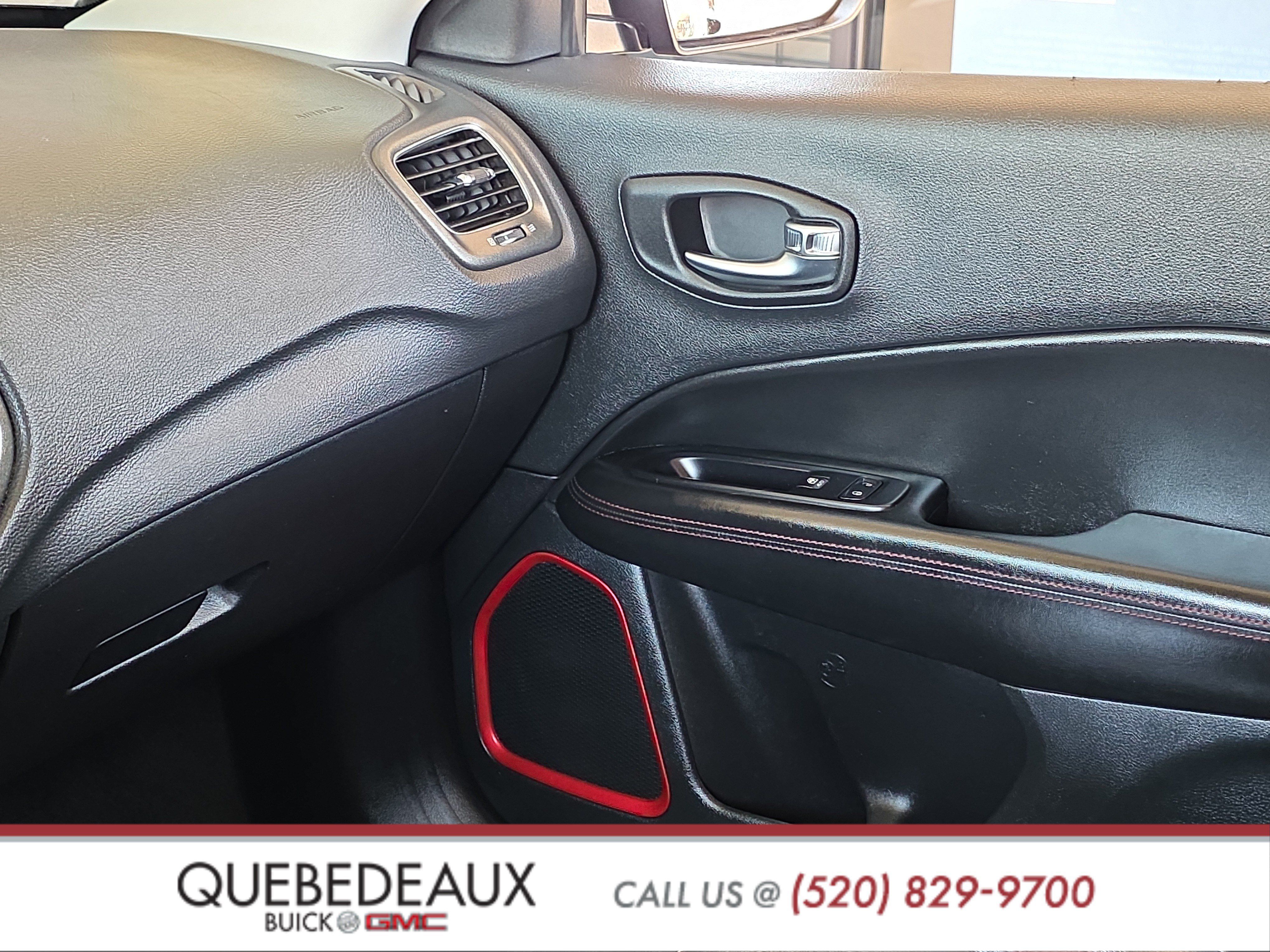 Used 2020 Jeep Compass Trailhawk AWD/4WD image 22