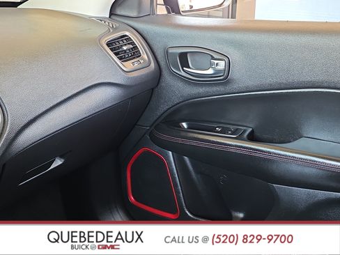 Used 2020 Jeep Compass Trailhawk AWD/4WD image 22