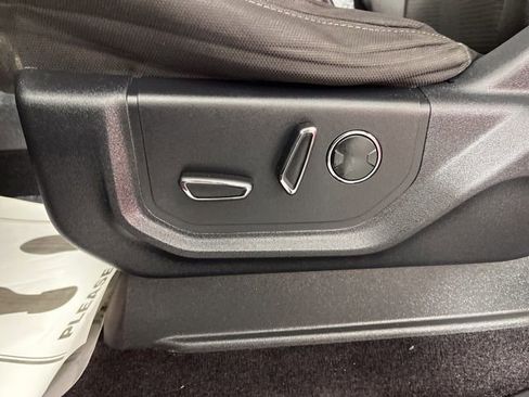 Used 2016 Ford F150 XLT w/ Equipment Group 302A Luxury image 33