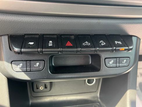 Used 2019 Chevrolet Colorado Z71 image 31