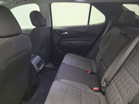 Used 2023 Chevrolet Equinox LT image 18