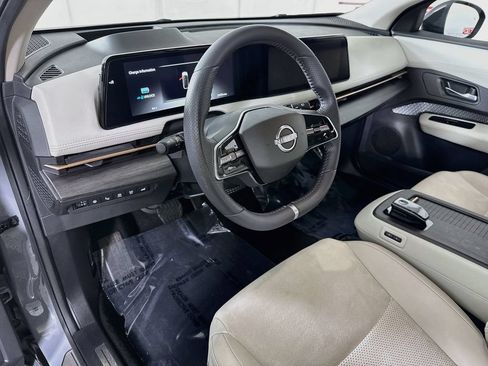 Used 2024 Nissan Ariya AWD image 21
