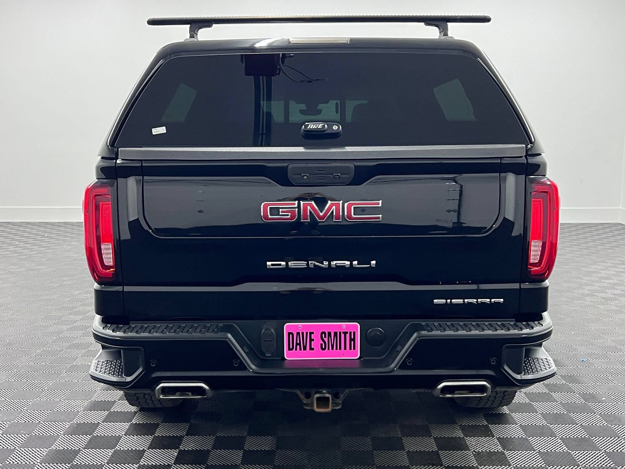 Used 2019 GMC Sierra 1500 Denali w/ Denali Ultimate Package AWD/4WD image 9
