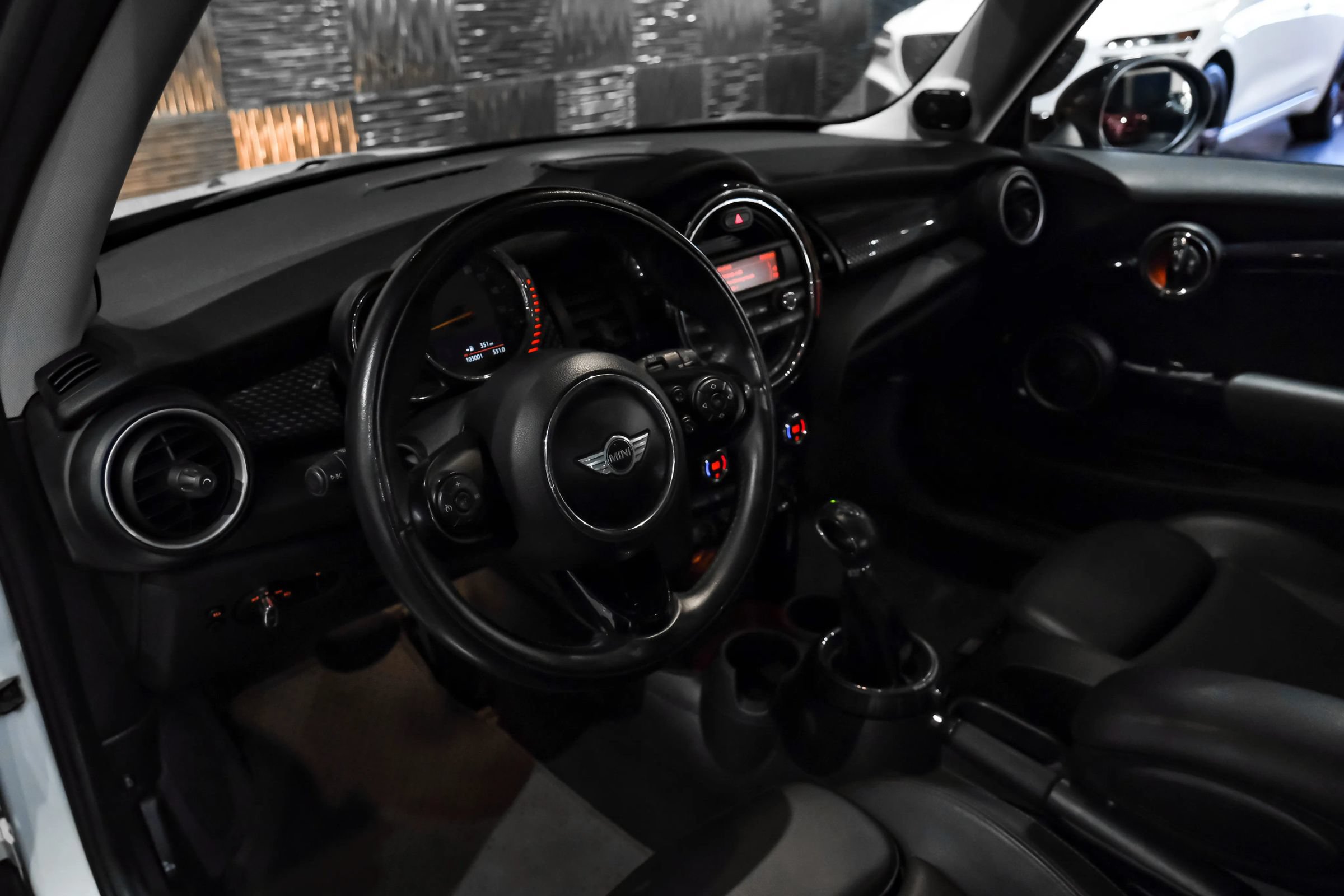 Used 2015 MINI Cooper S FWD image 3