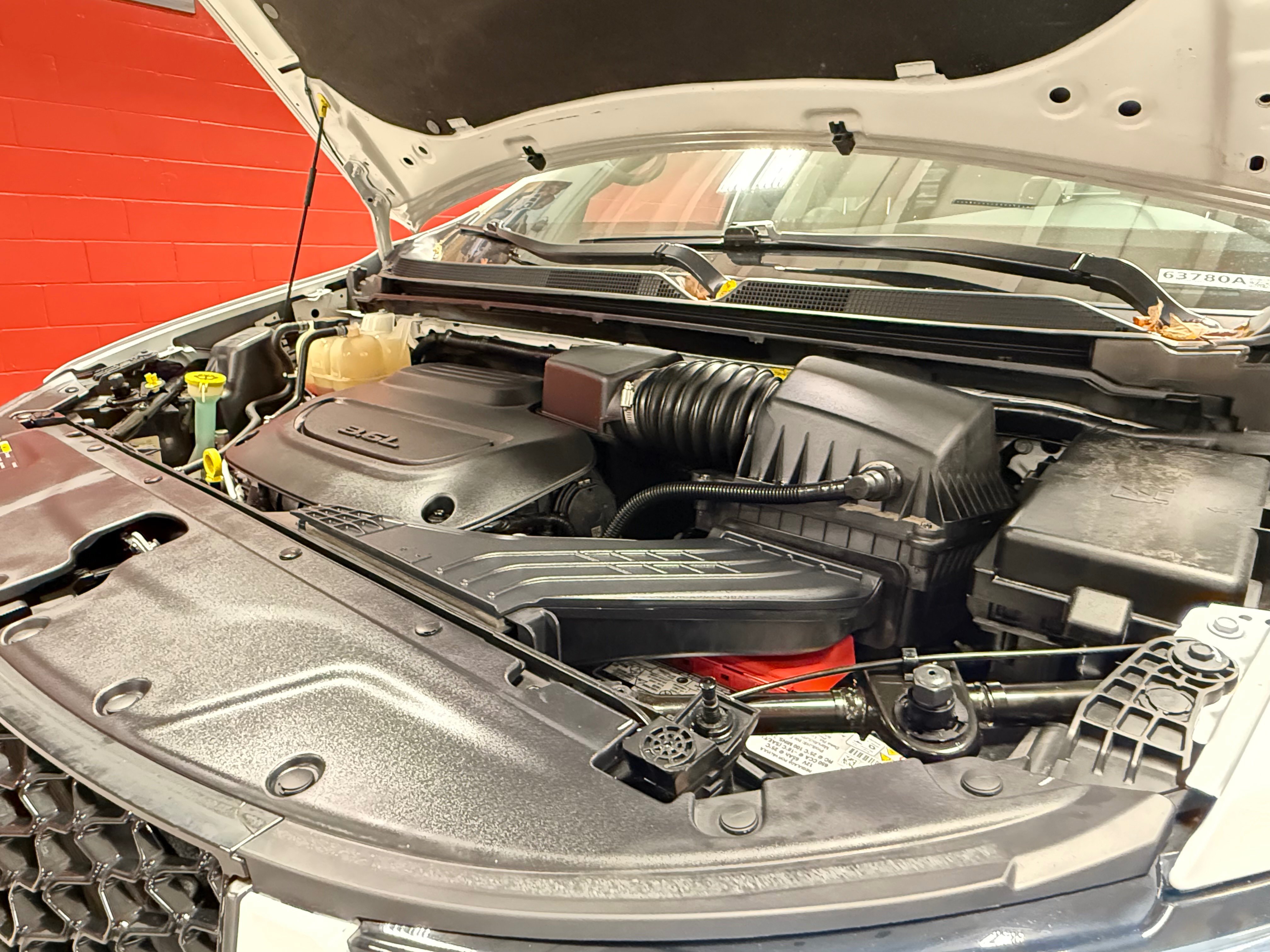 Certified 2023 Chrysler Pacifica Touring-L w/ Uconnect Theater Family Group AWD/4WD image 15