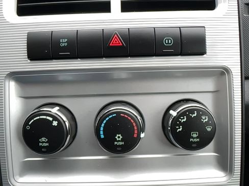 Used 2009 Dodge Journey SXT image 10