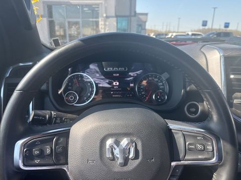 Used 2024 RAM 1500 Laramie image 13