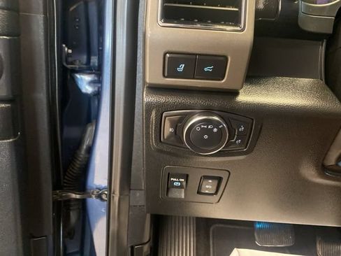 Used 2019 Ford Expedition XLT w/ Equipment Group 202A AWD/4WD image 14