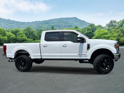 Used 2020 Ford F250 Lariat w/ Lariat Value Package AWD/4WD image 2