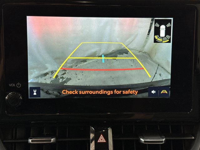 Used 2025 Toyota Corolla Cross XLE FWD image 22