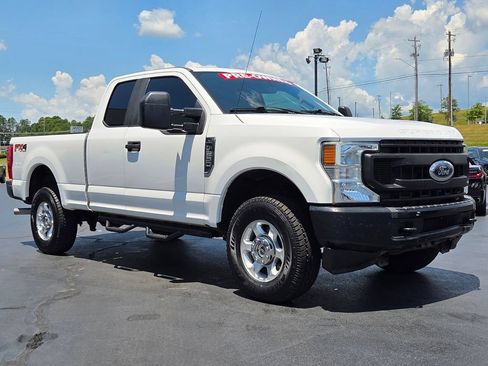 Used 2021 Ford F250 XL w/ Power Equipment Group AWD/4WD image 7