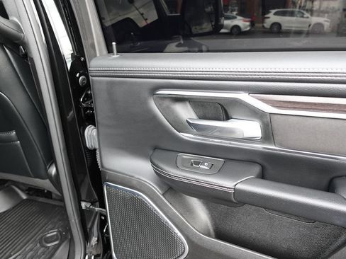 Used 2025 RAM 1500 Laramie w/ Sport Appearance Package AWD/4WD image 33