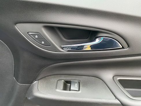 Used 2022 Chevrolet Equinox LT image 10