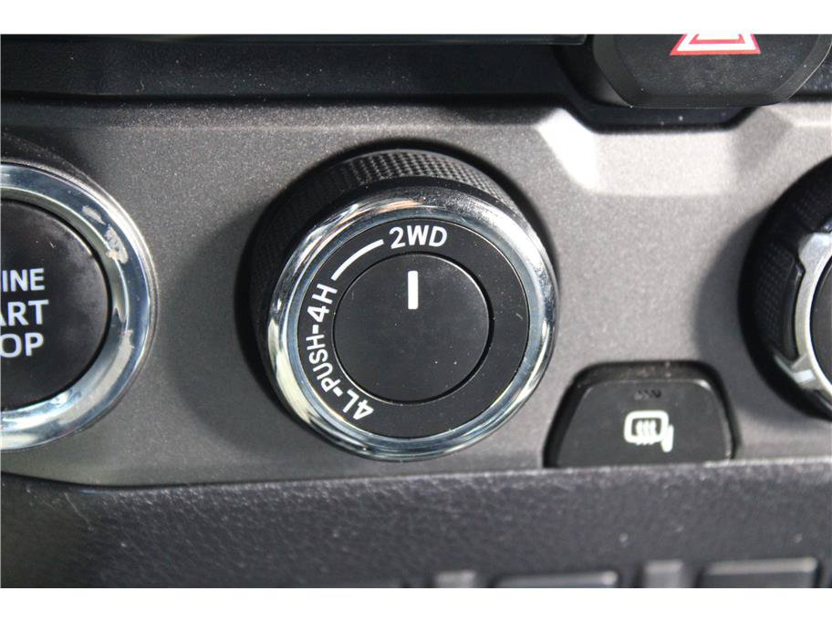 Used 2019 Toyota Tacoma TRD Sport w/ Exterior Package AWD/4WD image 30