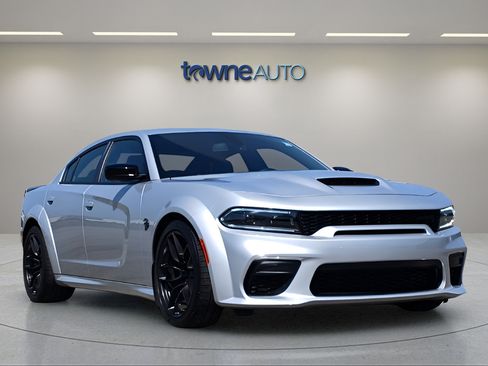 Used 2023 Dodge Charger SRT Hellcat w/ Harman/Kardon Audio Group RWD image 7