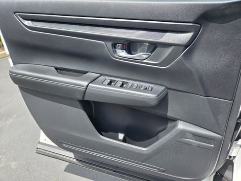 Certified 2025 Honda CR-V EX image 22