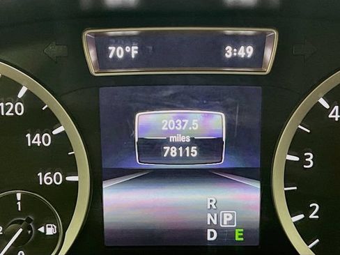 Used 2017 INFINITI QX30 Premium w/ Navigation Package FWD image 15