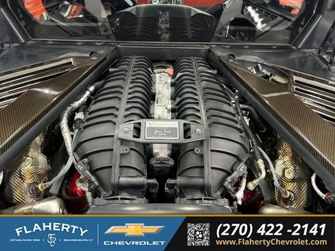 Used 2025 Chevrolet Corvette Z06 RWD image 12