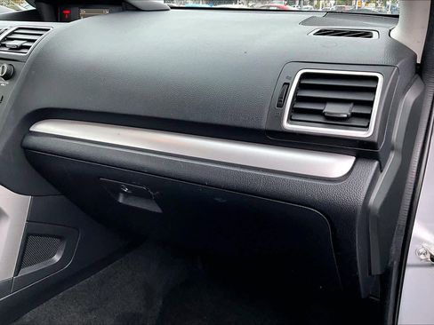 Used 2016 Subaru Forester 2.5i w/ Alloy Wheel Package image 18