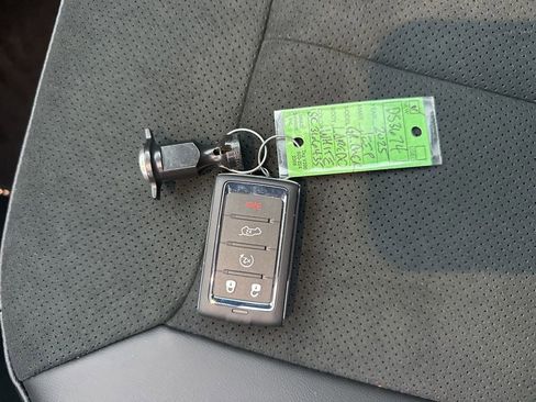 New 2025 Jeep Grand Cherokee Altitude image 30