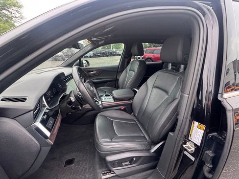 Used 2020 Audi Q7 3.0T Premium Plus w/ Premium Plus Package AWD/4WD image 9