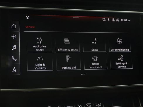 Used 2021 Audi Q8 Prestige w/ Prestige Package image 33