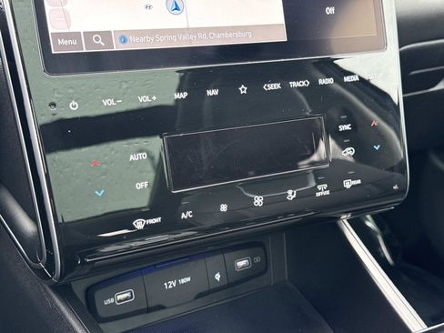 Certified 2023 Hyundai Tucson Limited AWD/4WD image 7