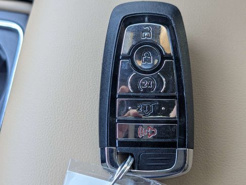Used 2023 Lincoln Corsair Reserve w/ Equipment Group 201A FWD image 40