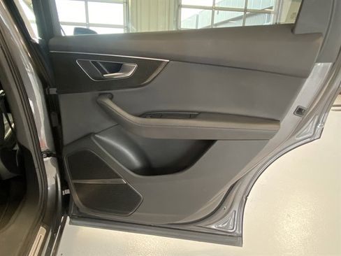 Used 2023 Audi Q7 3.0T Premium Plus image 25