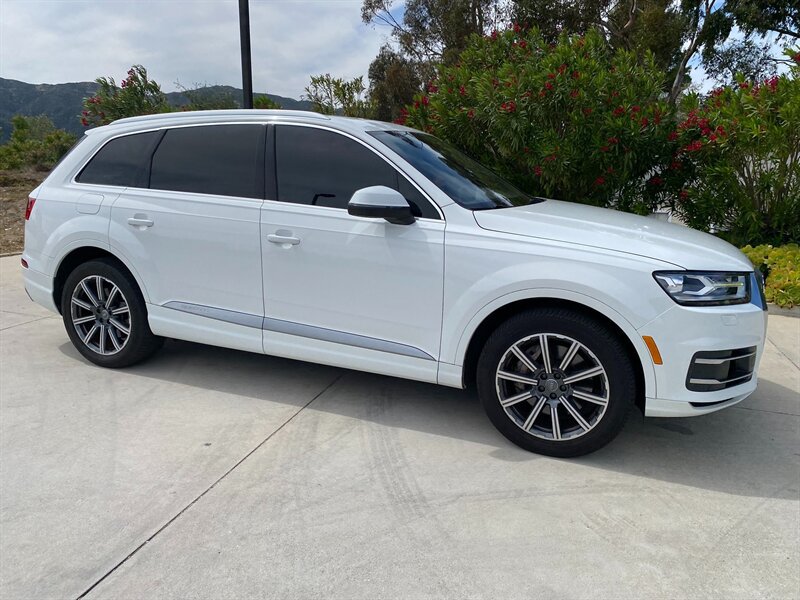 Used 2017 Audi Q7 3.0T Premium Plus AWD/4WD image 4