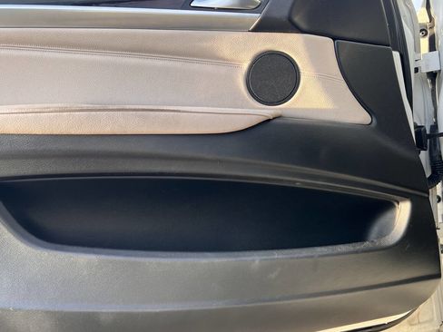 Used 2013 BMW X6 xDrive50i image 12